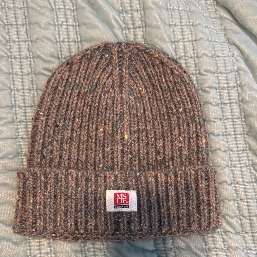 MSO Milwaukee School Of Engineering Gray Knit Beanie Winter Hat one size New